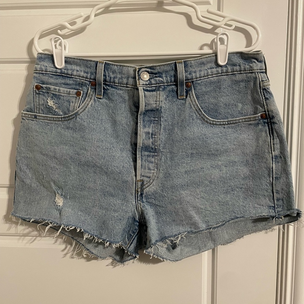 Levis 501 Cut Off Button Fly Denim Shorts Size 32